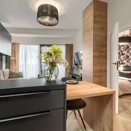 Ans Hanza Tower No 530 - Swimming Pool, Sauna, Jacuzzi, Viewing Terrace Lejlighed