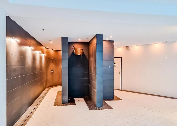 Ans Hanza Tower No 530 - Swimming Pool, Sauna, Jacuzzi, Viewing Terrace